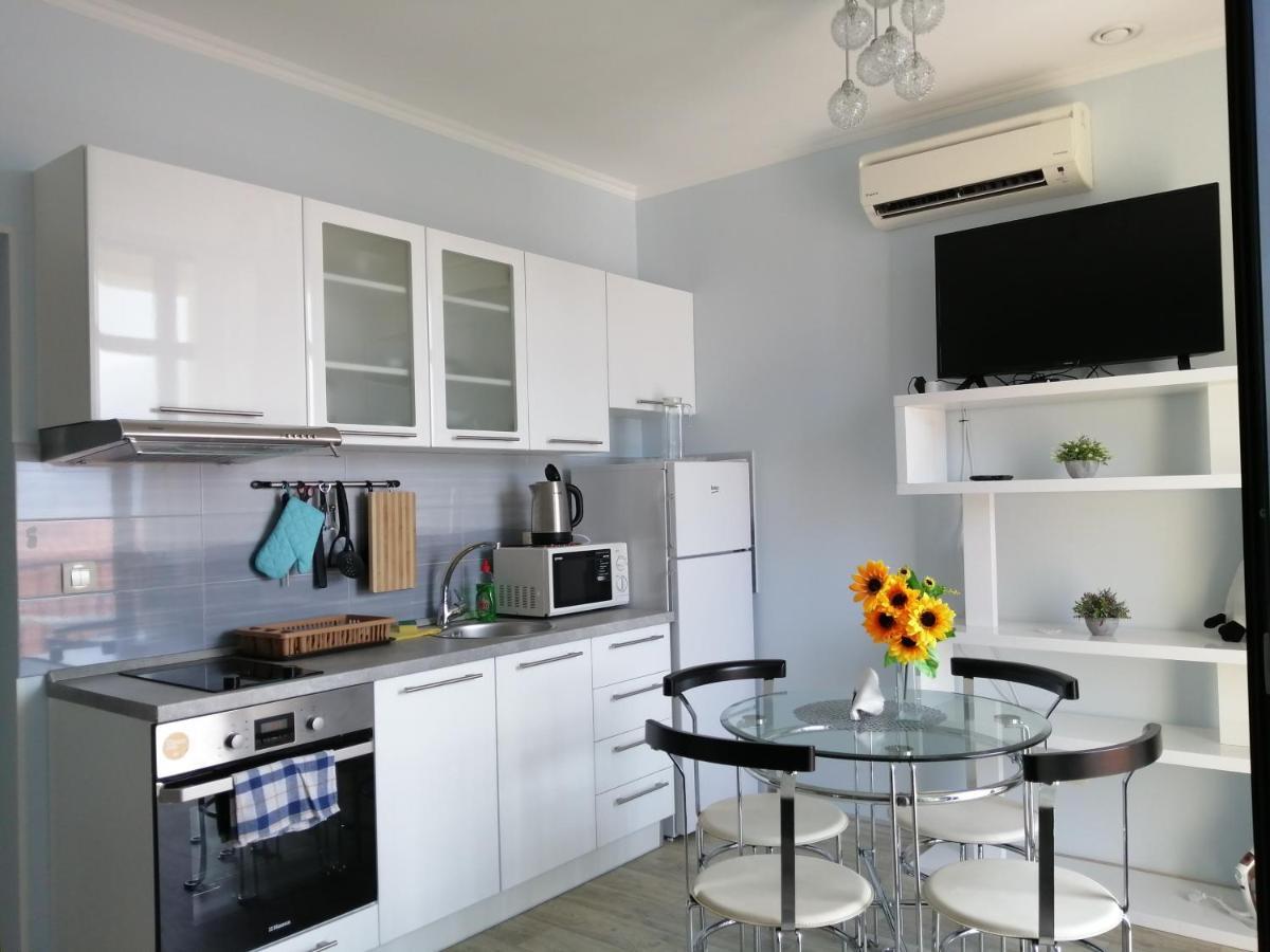 Apartments Fantasy โกตอร์ ภายนอก รูปภาพ